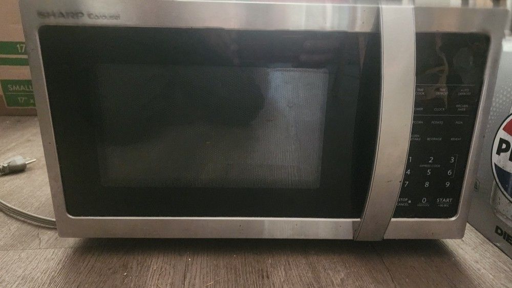 Sharp Carousel Microwave 900w