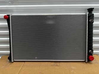 88-95 Chevy GMC C/K 1(contact info removed) 3500 Suburban AT w/o EOC 0618 Replacement Radiator