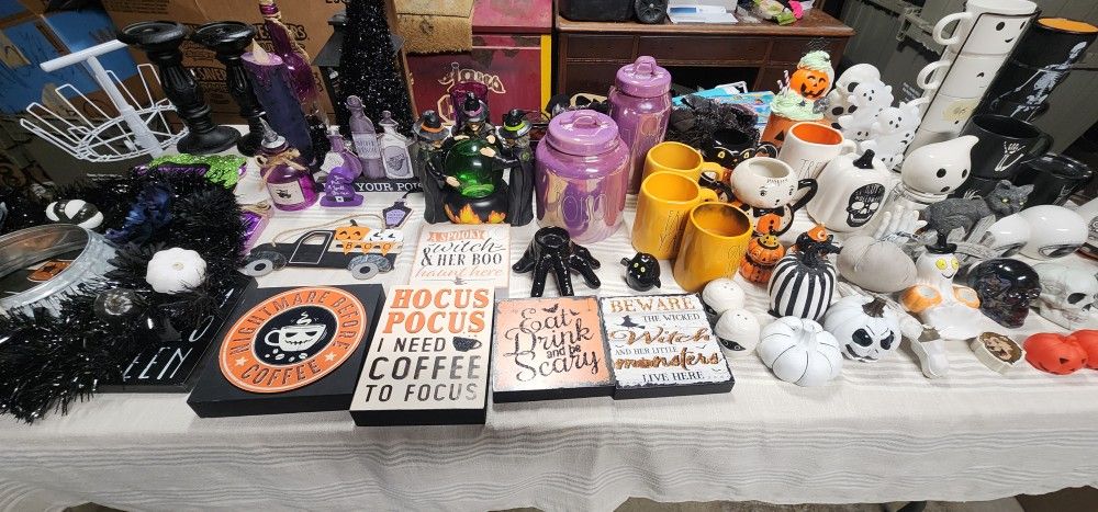 Halloween Decor 
