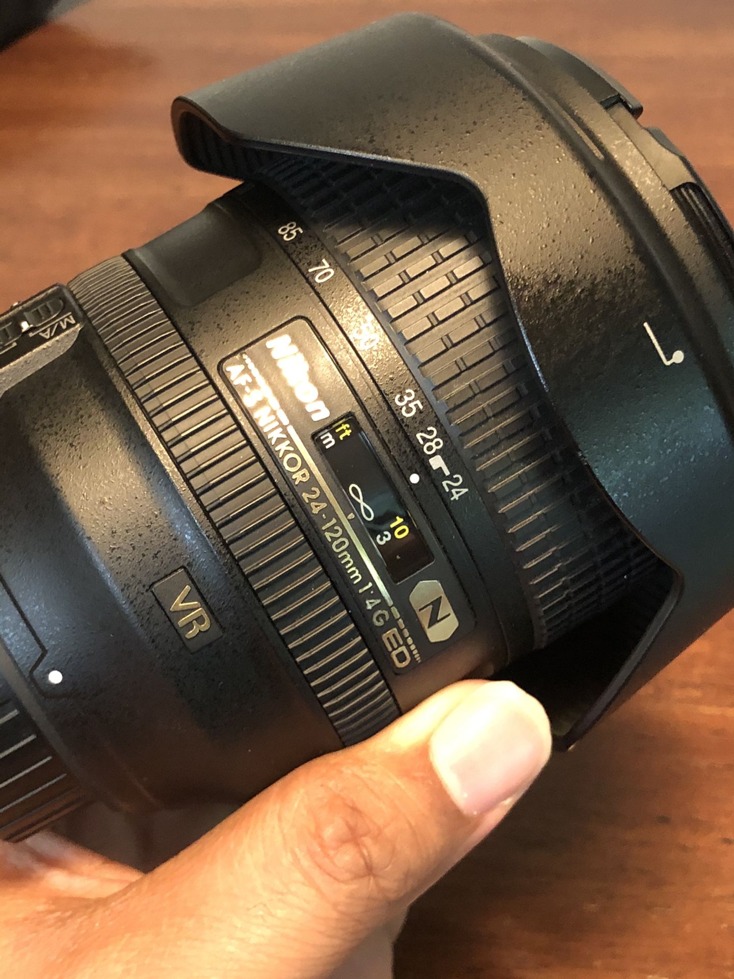 Nikon Nikkor 24-120mm f1/4 Lens