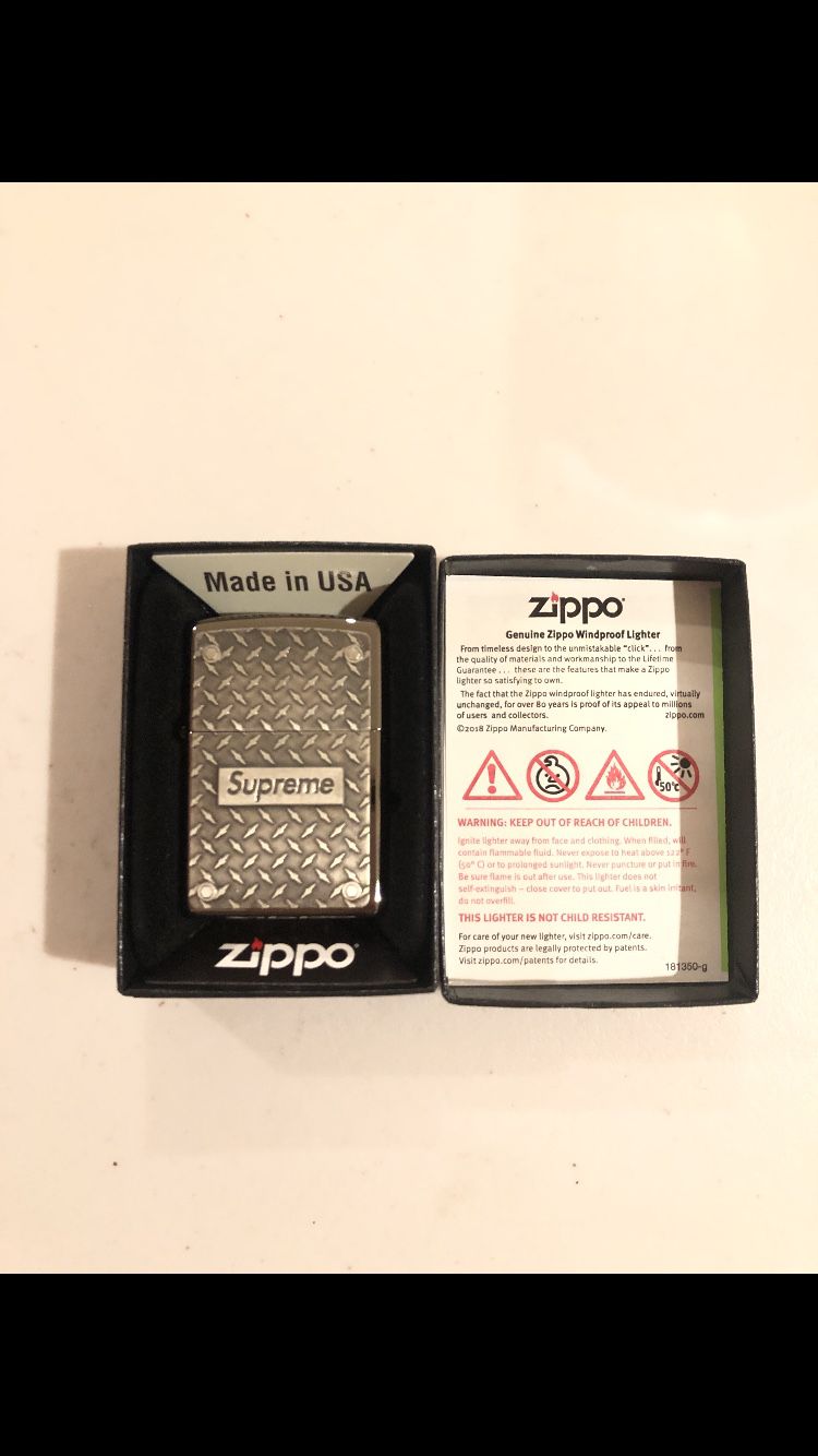 Supreme Diamond Plate Zippo Lighter Sealed
