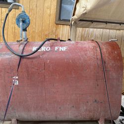 275 Gallon Fuel Storage Tank With Hand Pump