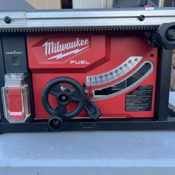 Milwaukee Table Saw 8-1/4 One Key (tool Only)