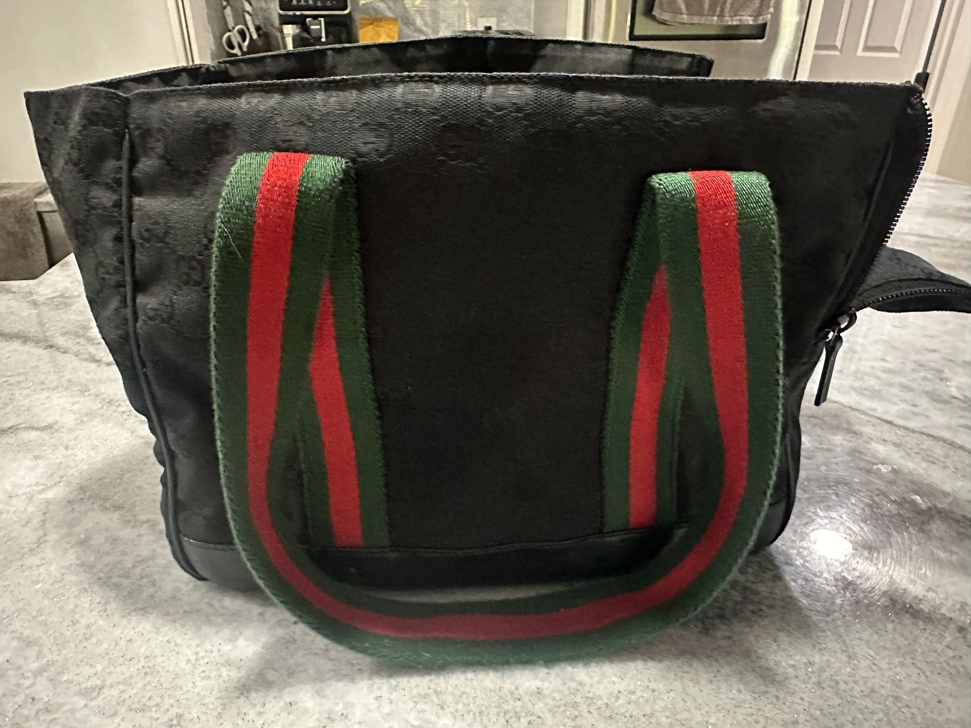 Hardly Used Gucci Dog Purse