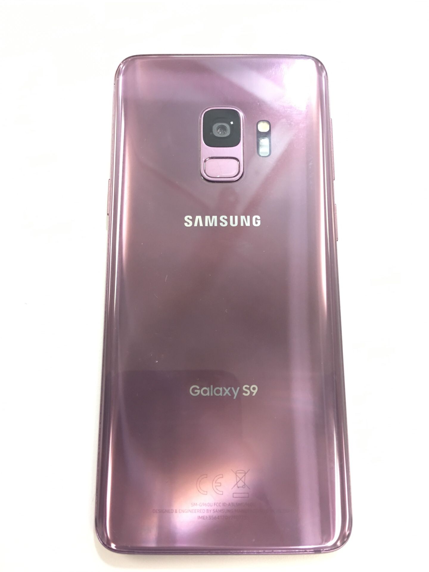 Samsung galaxy S9 (Cracked Screen)