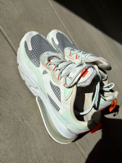 Nike women’s sneakers size 7