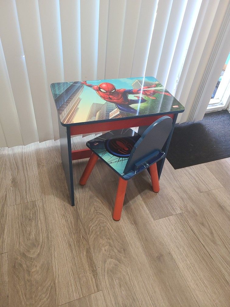 Spiderman Kids Desk