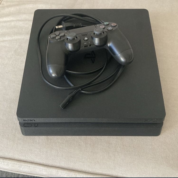 PS4 Slim 1TB