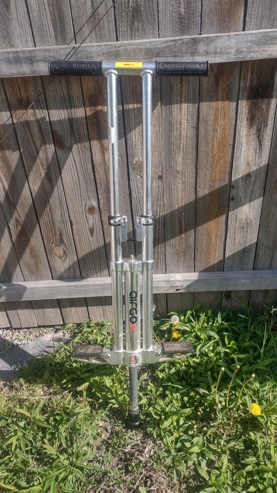 Found Original RAZOR AIRGO Air Powered Adjustable Folding Pogo Stick