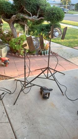 2 Smith Victor Studio Lights1 Handheld Osram 1,000 What Handheld Spotlight