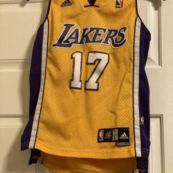 Andrew Bynum Lakers Basketball Jersey Size 8