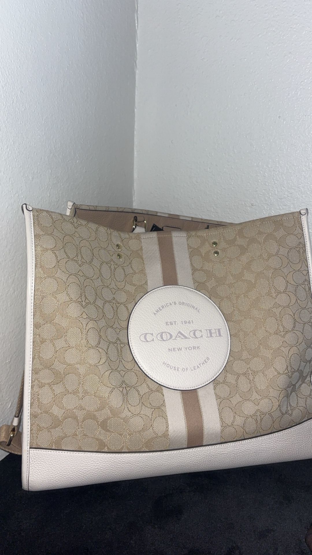 Beautiful Coach Tote