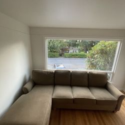 Bassett Furniture Chaise Sectional Couch