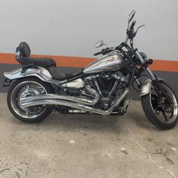 2009  Yamaha Raider 1900