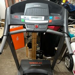 Foldable WESLO tread mill 
