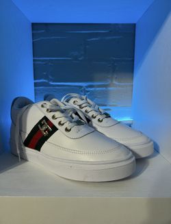 Women White Shoes