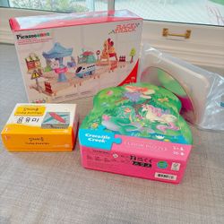 Kid’s Montessori nursery mind development educational puzzle games + toys + drawing easel