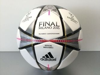 Milano champions league 2016 final ball