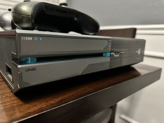 Xbox One Limited Edition Halo 5