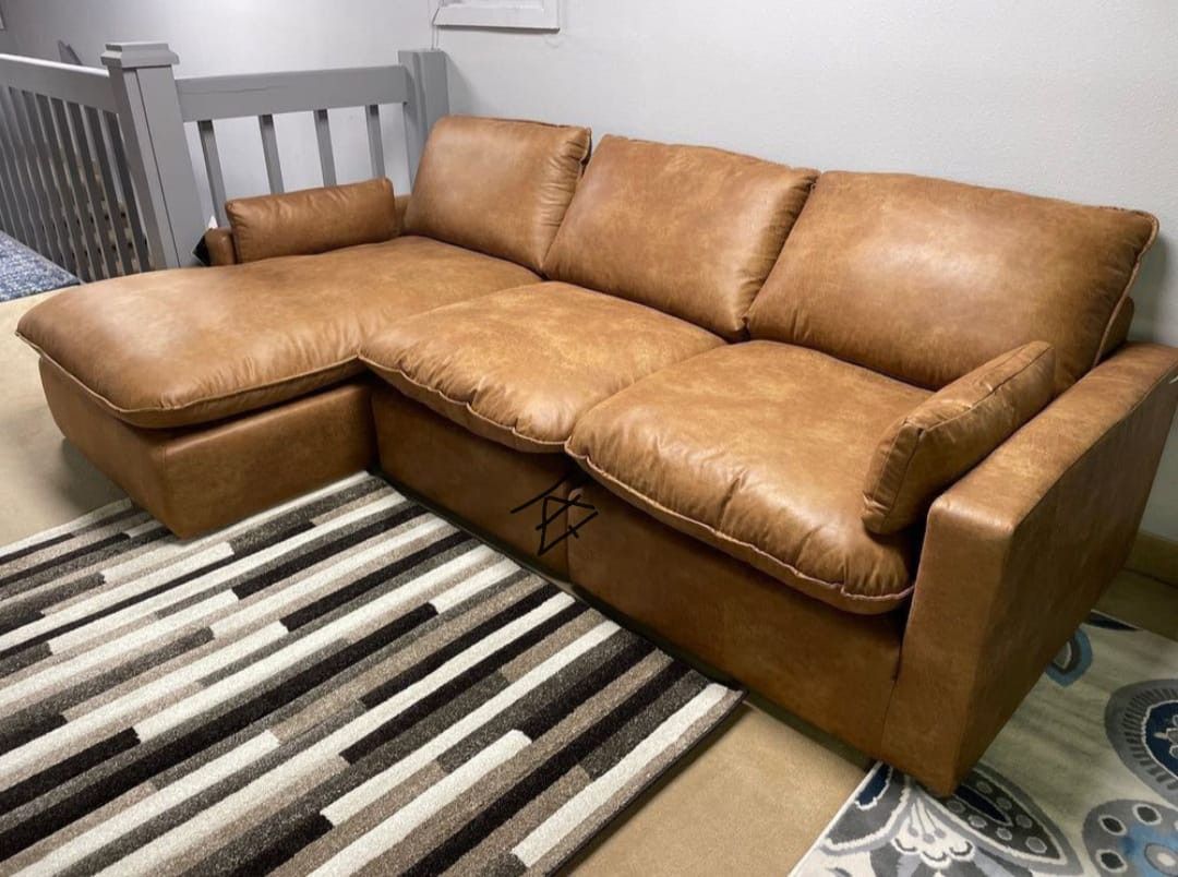 Genuine leather Emilia Caramel 3-Piece Sectional Sofa
Ashley Furniture