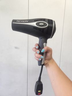 Blow dryer