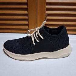 Vessi Everday Classic Men's Waterproof Sneaker  * Size: 7