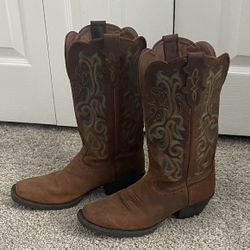 Justin boots NEW 8.5w  L2552