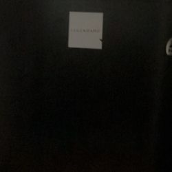 igloo Mini Fridge-square