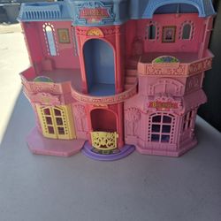Fisher Price Hotel Vintage Doll House 