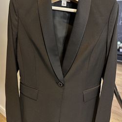 Tuxedo Women’s Blazer Size 4