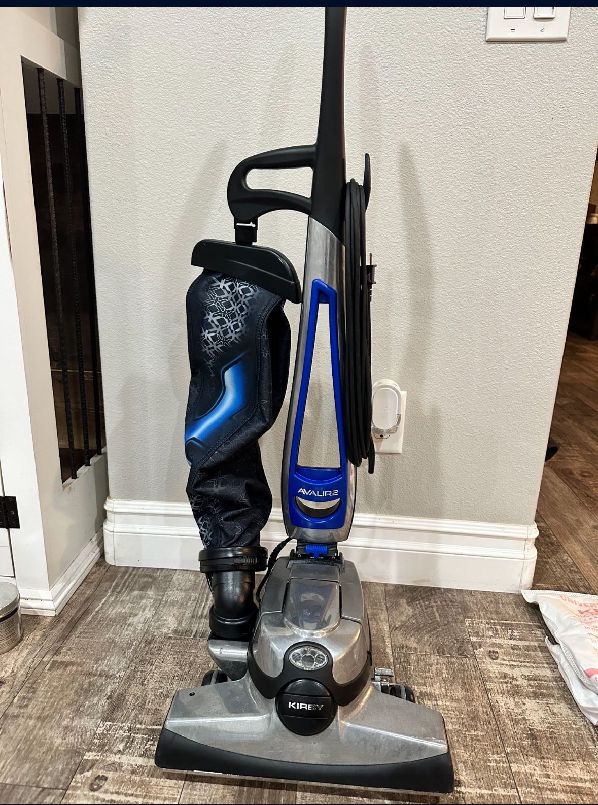 KIRBY Avalir 2 Vacuum