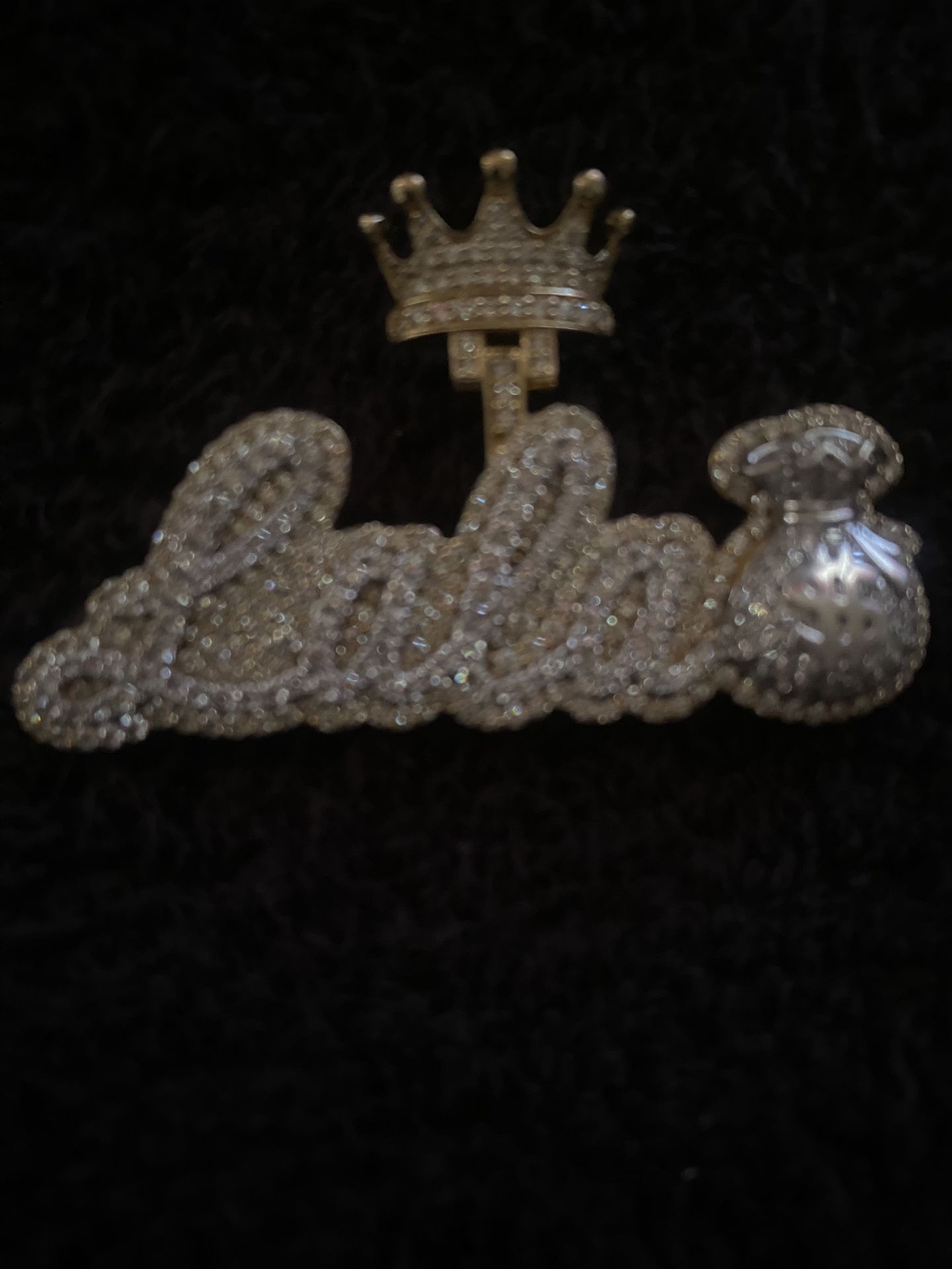gold charm VVS1