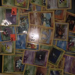 10 VINTAGE POKEMON CARDS
