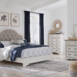 Home Garden 
$10 Down Financing Or Cash 
Brollyn Chipped White Bedroom Set

5pc(Cal. King Upholstered Panel Bed, Dresser, Chest Nightstand And Mirror 
