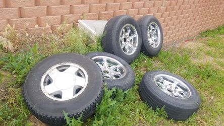 Los cromados son 6 virlos 25570r18 los otros son 24575r16