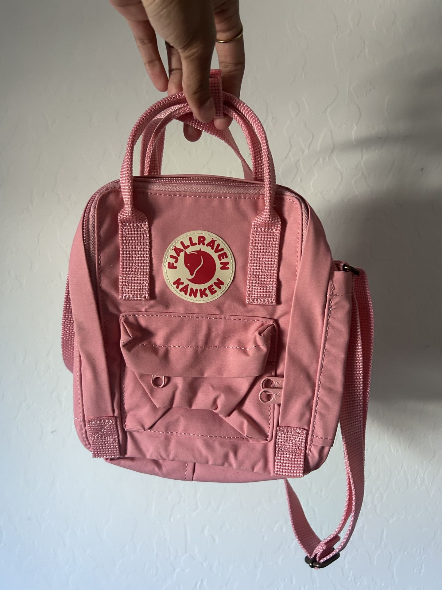 Brand New Fjallraven Kanken Mini Bag