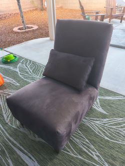 FREE: Lounging Chair- black, used