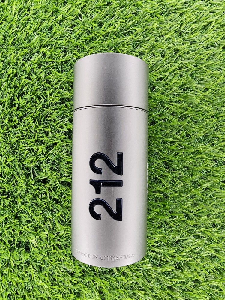 212 Carolina Herrera 3.4oz $65 No Box