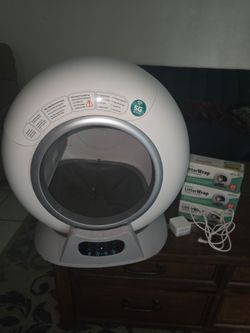Automatic self cleaning litter box