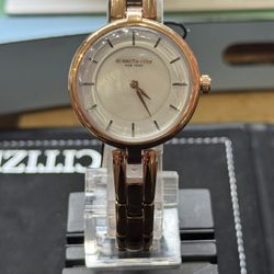 Kenneth Cole Woman Rose Gold Watch