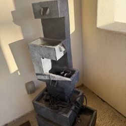 Modern Outdoor Garden Fountain 