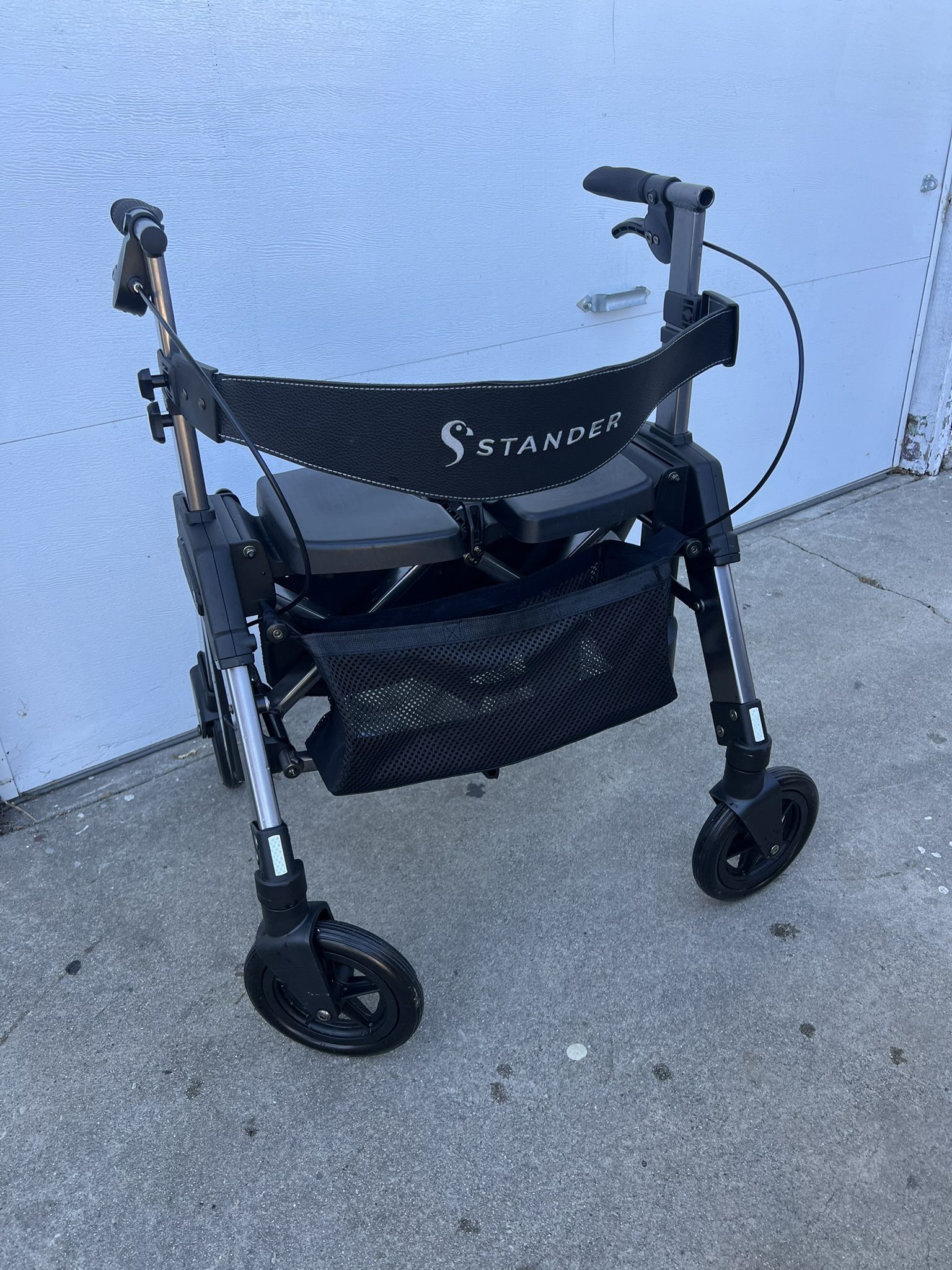 ROLLING WALKER HEAVY DUTY 