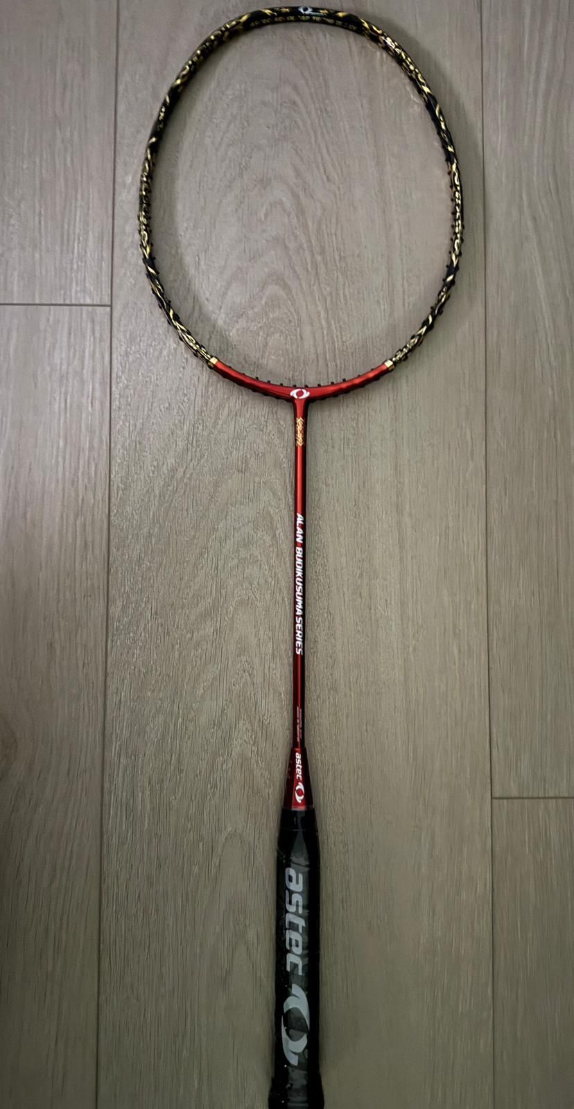 Badminton Racket Alan Budikusuma Series (88-90/3u, stiff),