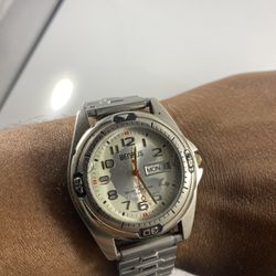 Advance Silver Benrus Mens Watch