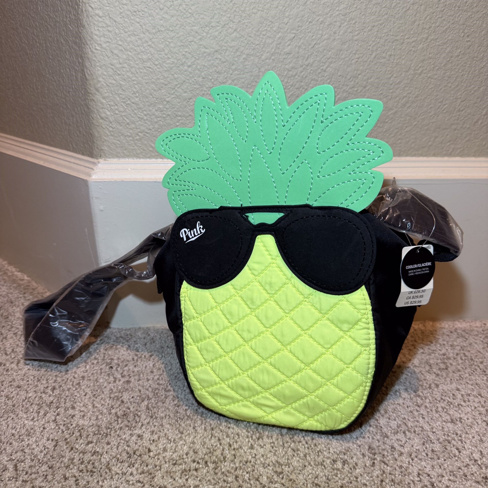 NWT Victoria’s Secret PINK Pineapple Cooler Bag