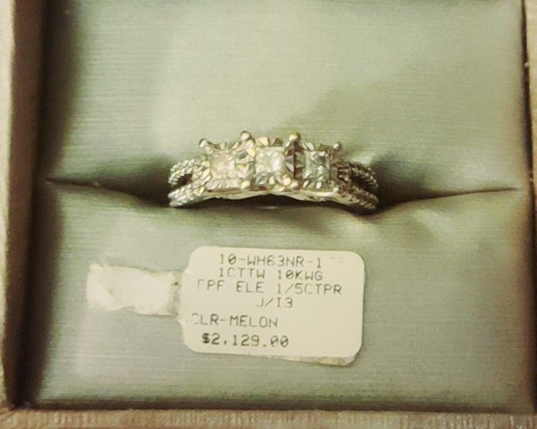 ZALES 1ct Diamond And White Gold Past Present Future Ring  sz7 $650
