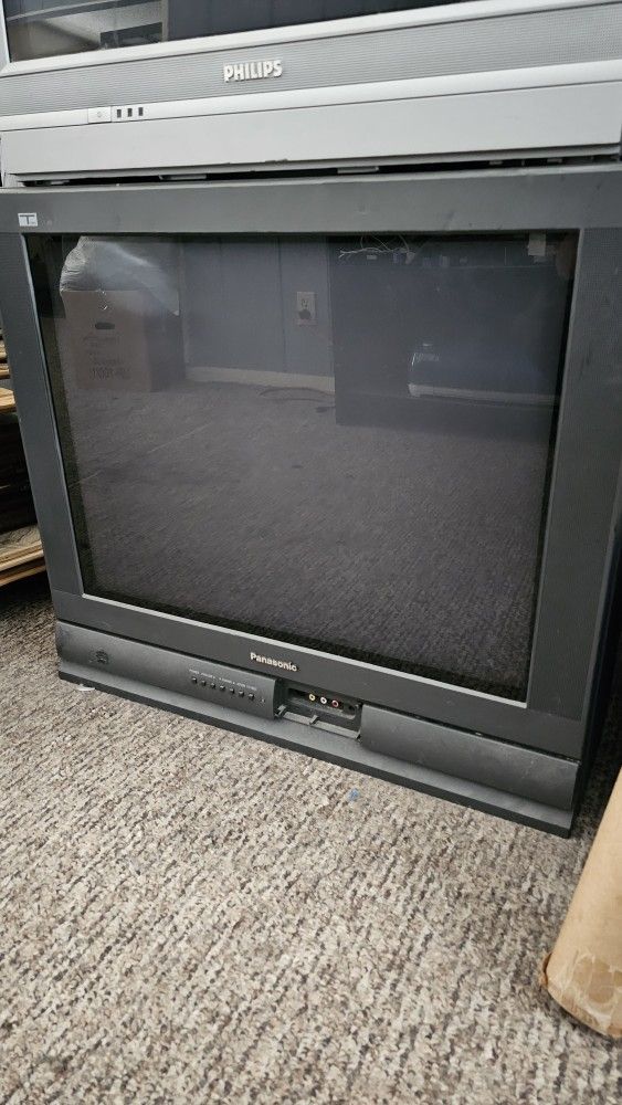 27 Inch Crt Tv for Sale in Las Vegas, NV OfferUp