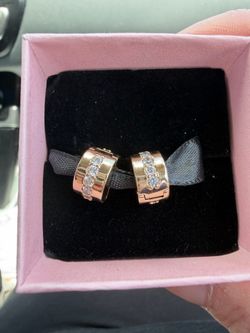 14k Pandora