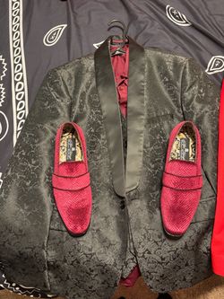 Black Floral Blazer with Burgundy Loafers Set