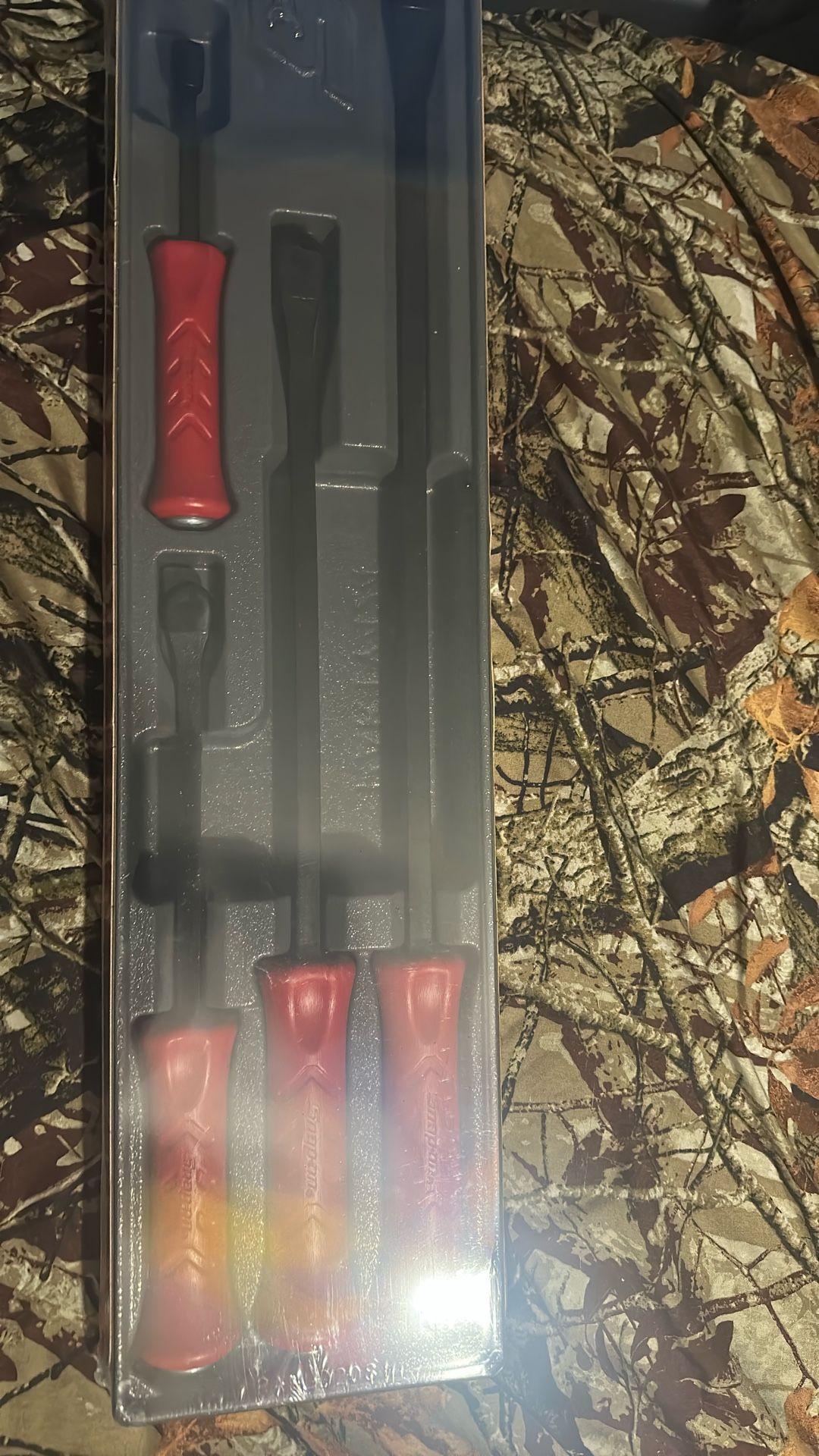 Snap On / Red Prybar